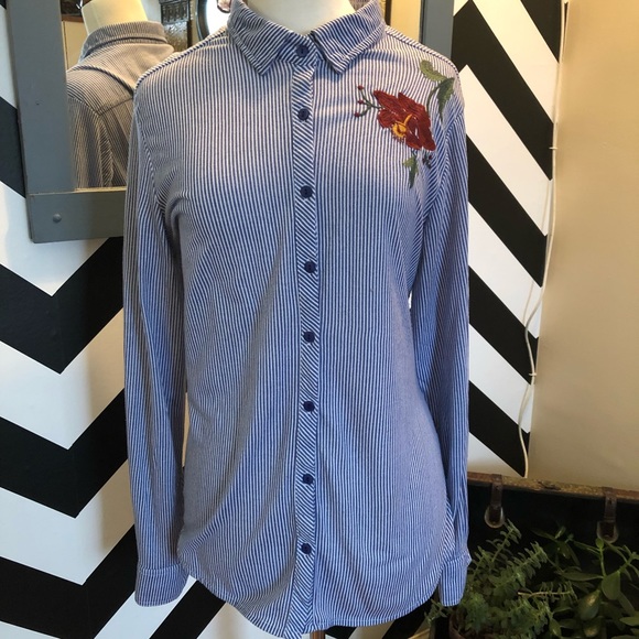 Anthropologie Tops - Eden & Olivia Button-down